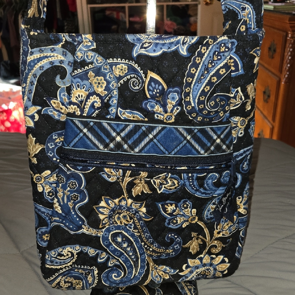 Vera Bradley retired Windsor Navy pattern Hipster Crossbody Bag